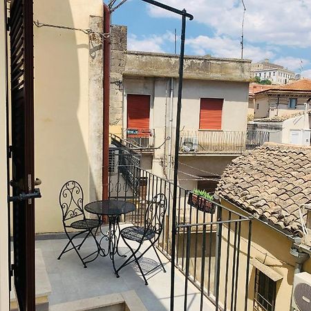 La Casetta Di Santa Sofia Modica Bagian luar foto
