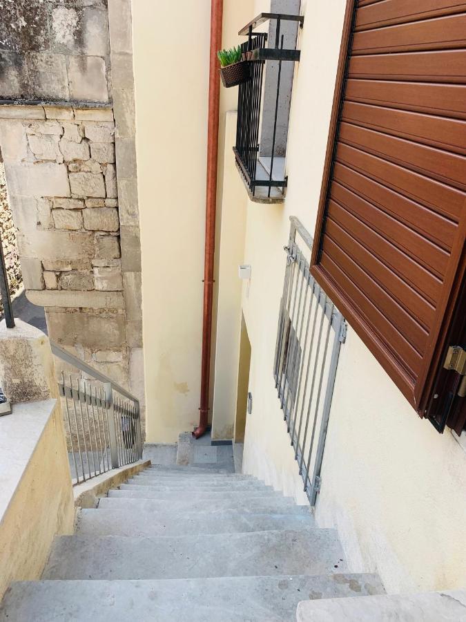La Casetta Di Santa Sofia Modica Bagian luar foto